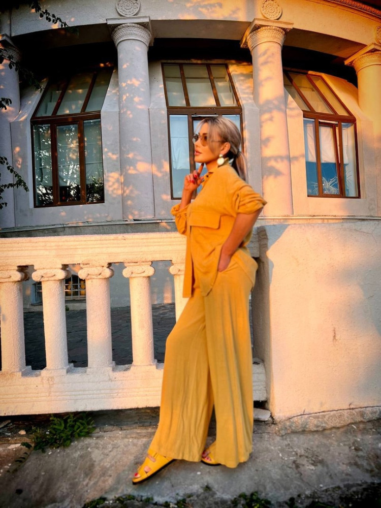 Женский костюм желтый купить в Интернет-магазине Садовод База - цена 2700 руб Садовод интернет-каталог