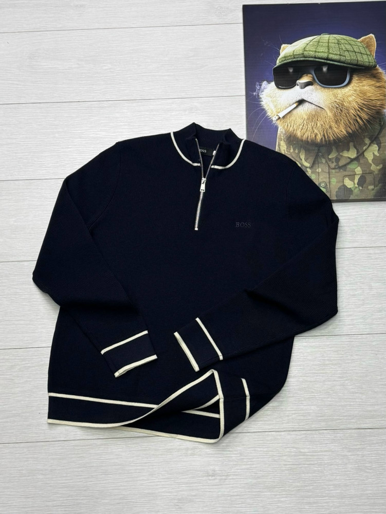 Свитер темно-синий