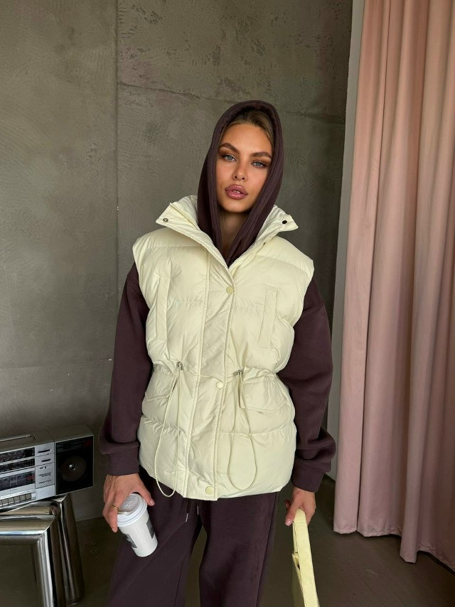 Жилетка женская бежевая купить в Интернет-магазине Садовод База - цена 1400 руб Садовод интернет-каталог