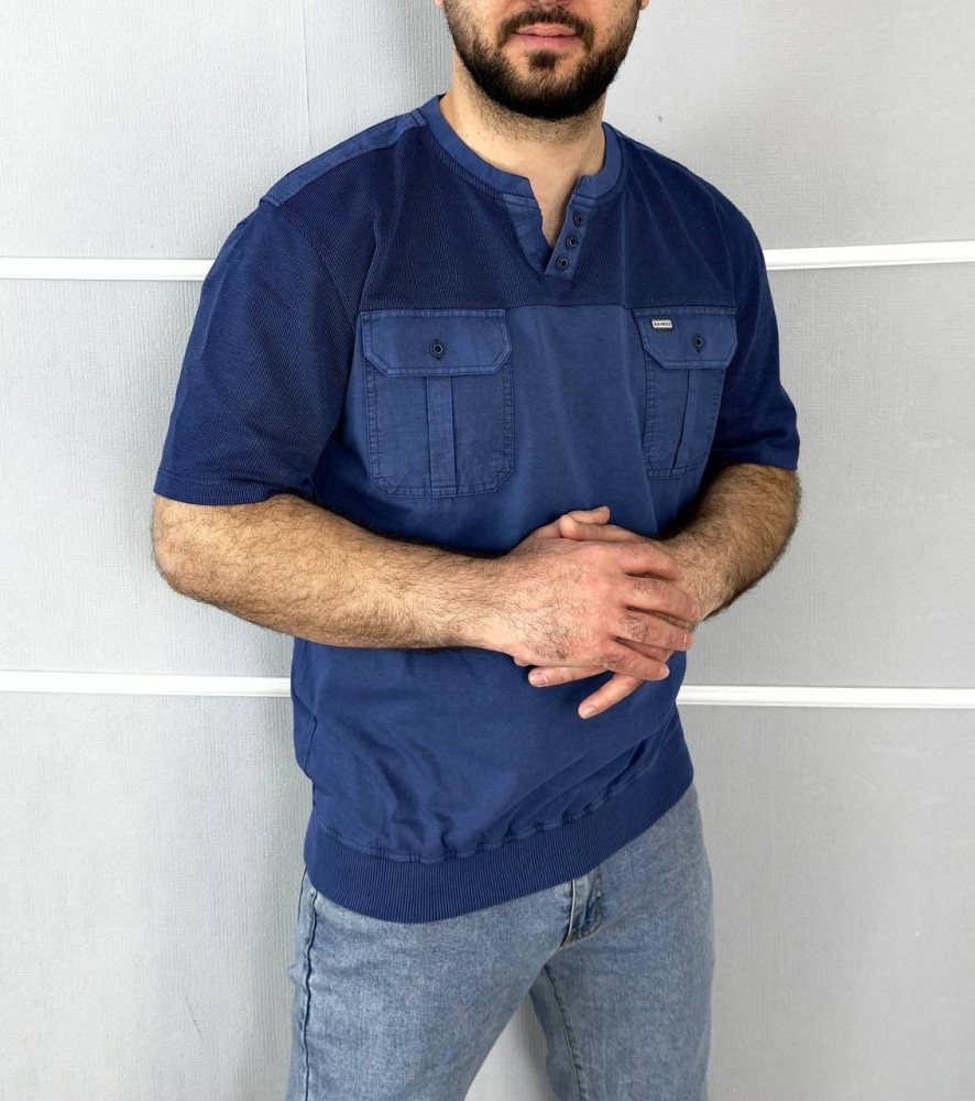 Мужская футболка синяя