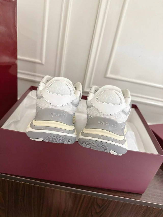 Кроссовки женские белые купить в Интернет-магазине Садовод База - цена 19500 руб Садовод интернет-каталог