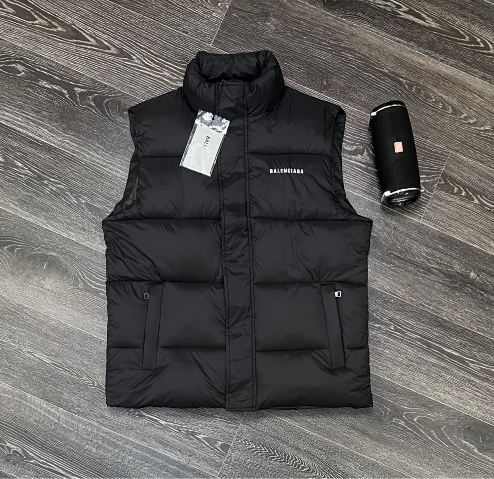 Жилетка черная купить в Интернет-магазине Садовод База - цена 2300 руб Садовод интернет-каталог