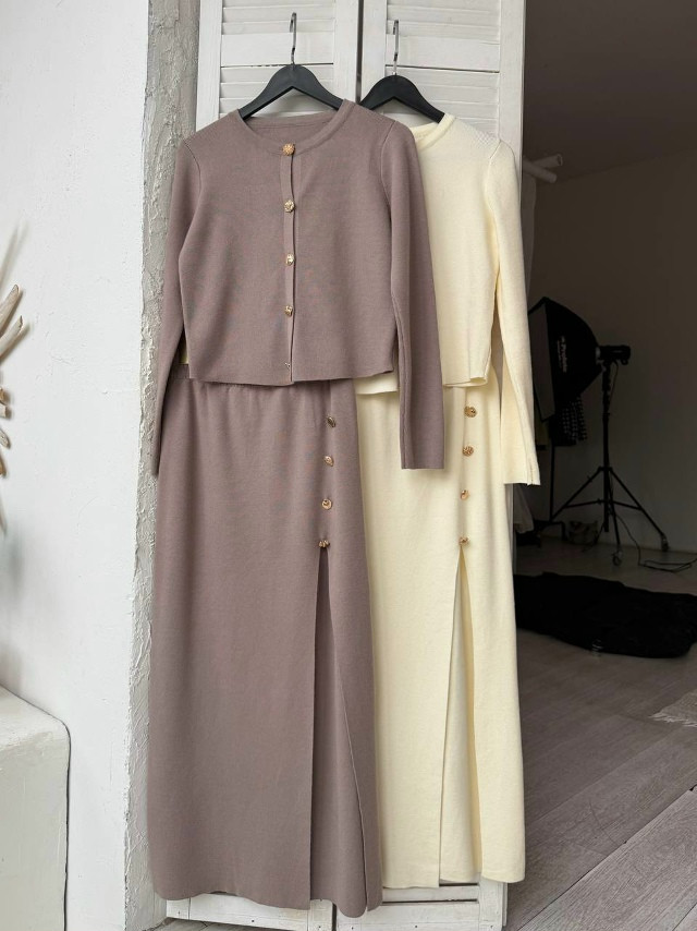 Женский костюм бежевый купить в Интернет-магазине Садовод База - цена 2200 руб Садовод интернет-каталог