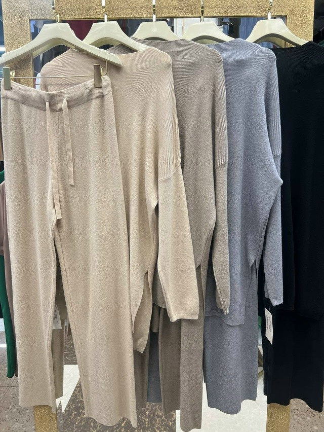 Женский костюм бежевый купить в Интернет-магазине Садовод База - цена 2400 руб Садовод интернет-каталог