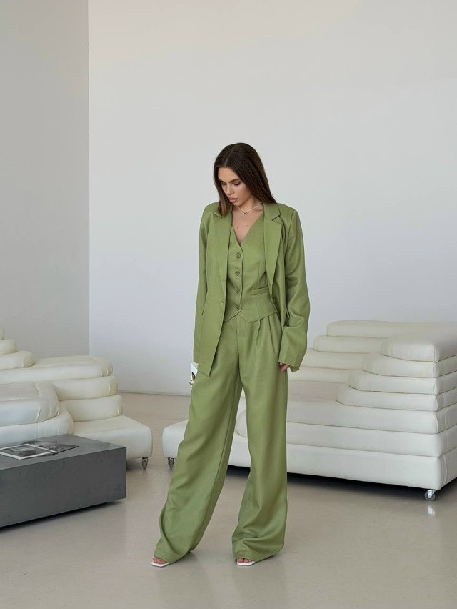 Женский костюм зеленый купить в Интернет-магазине Садовод База - цена 3300 руб Садовод интернет-каталог