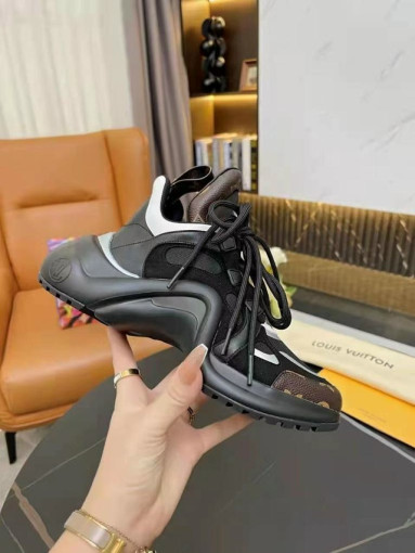 Кроссовки САДОВОД официальный интернет-каталог