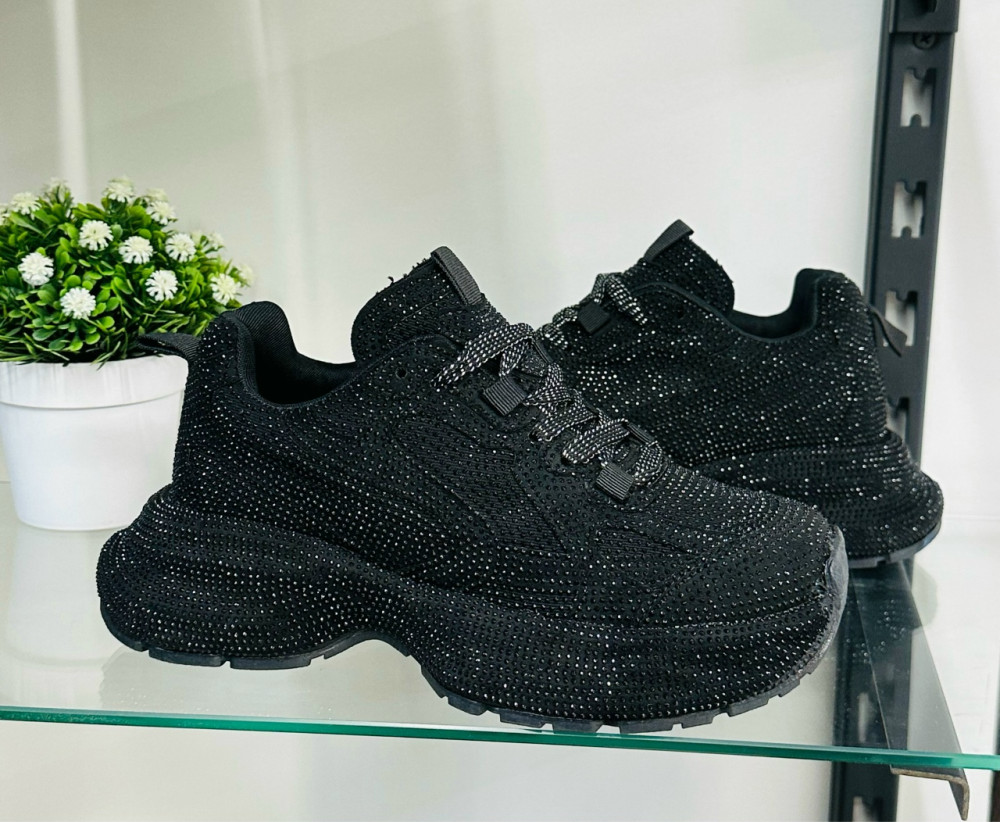 Кроссовки женские черные