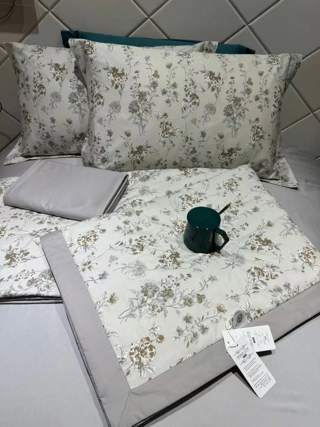 1,5 Постельное белье с готовым одеялом ❤️ купить в Интернет-магазине Садовод База - цена 3000 руб Садовод интернет-каталог