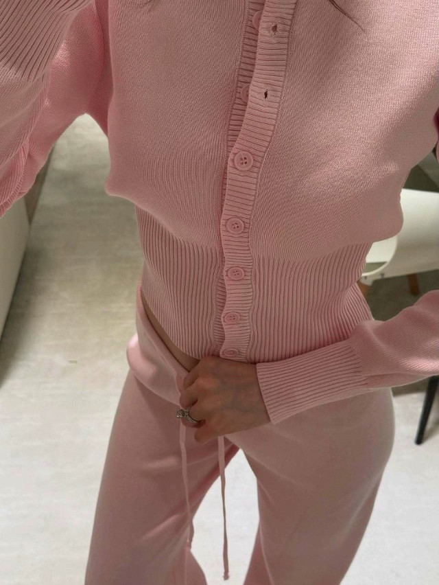 Женский костюм розовый купить в Интернет-магазине Садовод База - цена 2000 руб Садовод интернет-каталог