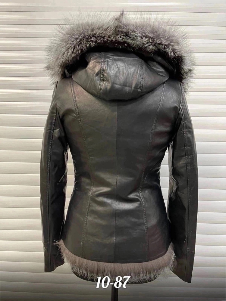 Куртка черная купить в Интернет-магазине Садовод База - цена 12999 руб Садовод интернет-каталог