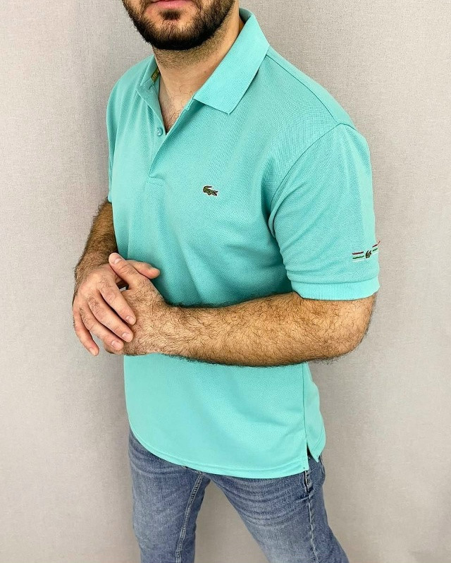 Мужская футболка зеленая