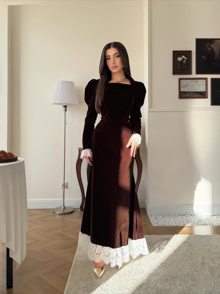 Платье коричневое