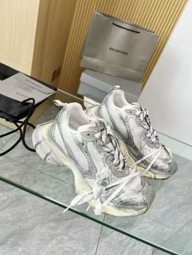 Кроссовки САДОВОД официальный интернет-каталог