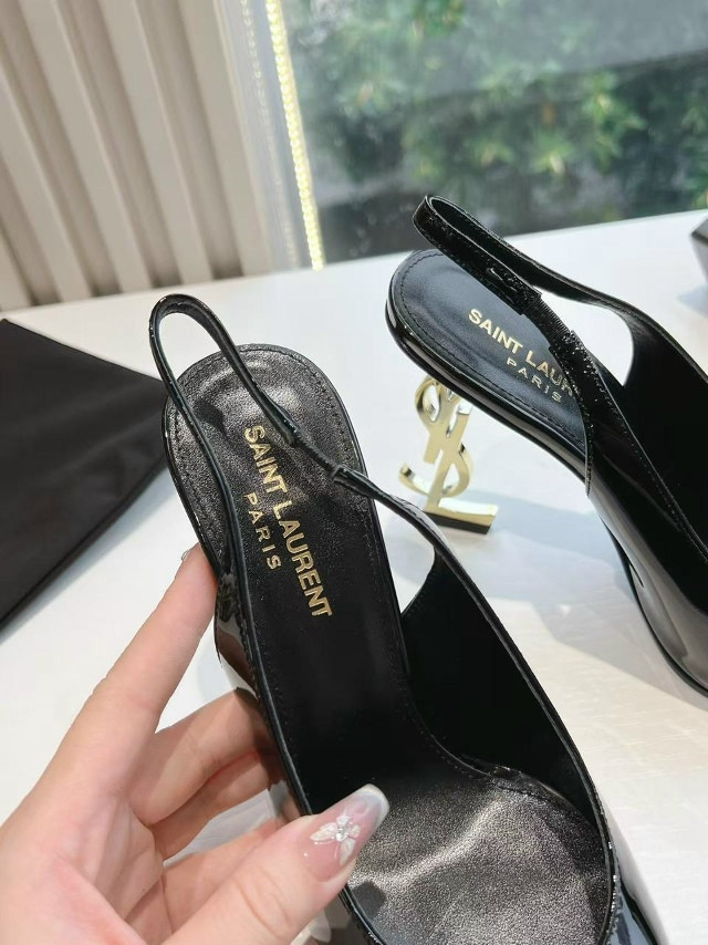 Босоножки женские черные купить в Интернет-магазине Садовод База - цена 12000 руб Садовод интернет-каталог