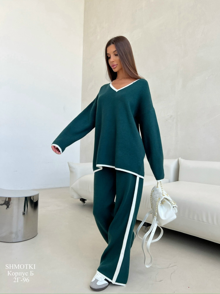 Костюм позволяет каждой ощутить свой стиль купить в Интернет-магазине Садовод База - цена 1800 руб Садовод интернет-каталог