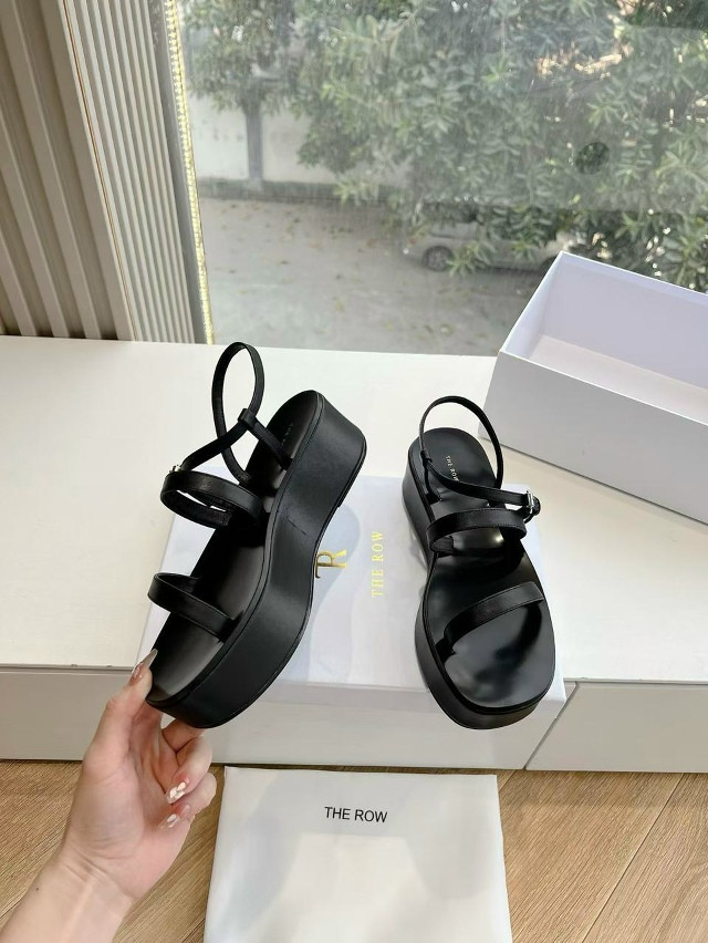 Босоножки женские черные купить в Интернет-магазине Садовод База - цена 11000 руб Садовод интернет-каталог