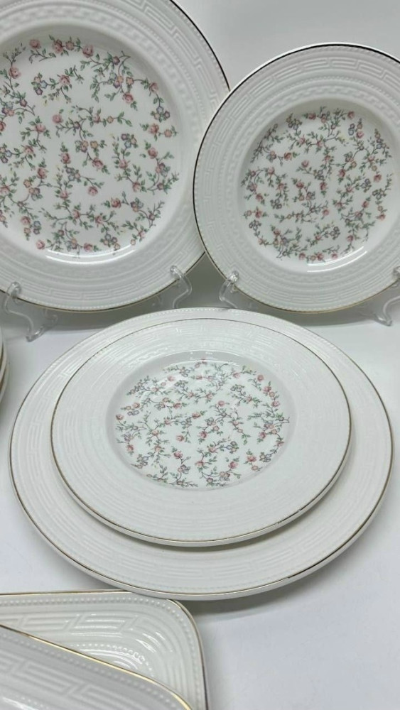 Столовый сервиз купить в Интернет-магазине Садовод База - цена 6999 руб Садовод интернет-каталог