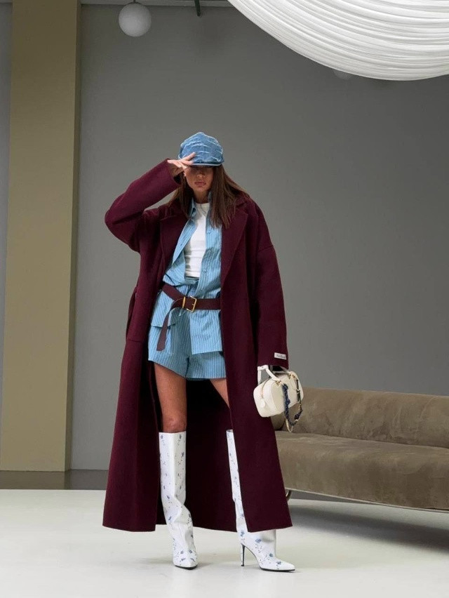 Женское пальто бордовое