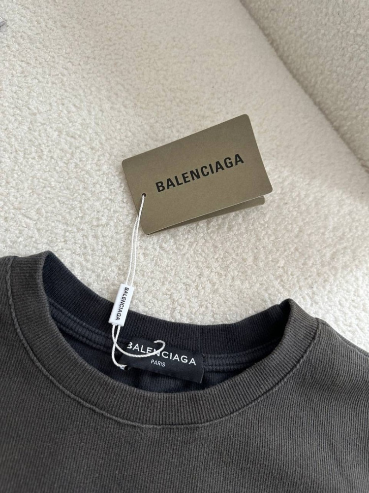 ⚜️ Классная футболочка Balenciaga купить в Интернет-магазине Садовод База - цена 1600 руб Садовод интернет-каталог