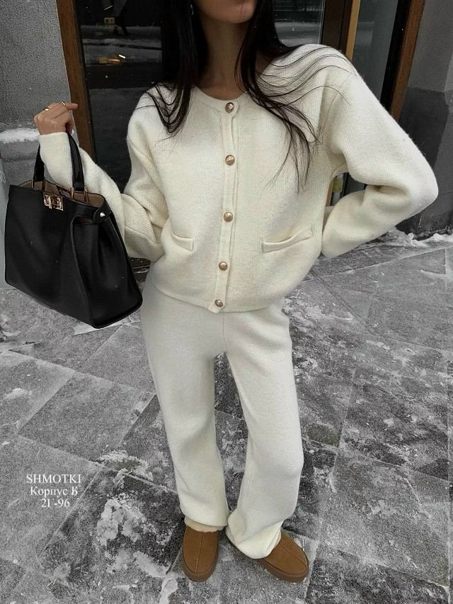 Женский костюм белый купить в Интернет-магазине Садовод База - цена 1800 руб Садовод интернет-каталог