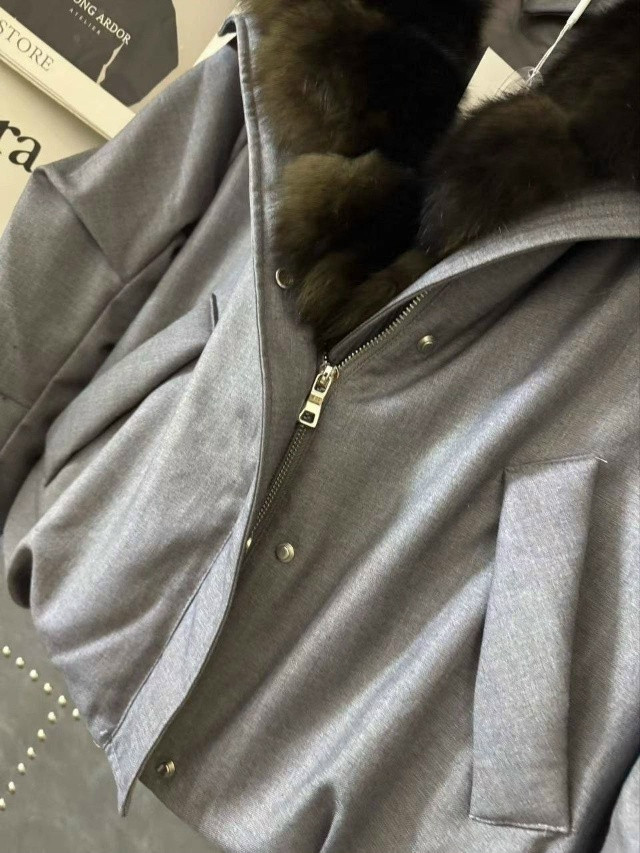 Пуховик серый купить в Интернет-магазине Садовод База - цена 6100 руб Садовод интернет-каталог