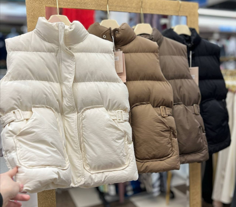 Жилетка женская черная купить в Интернет-магазине Садовод База - цена 2100 руб Садовод интернет-каталог