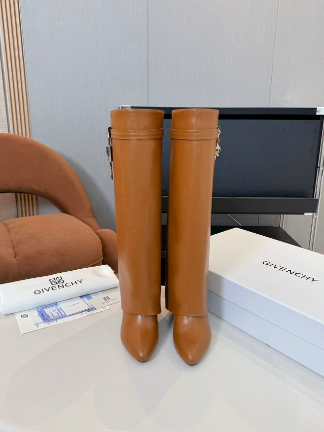 Cапоги женские коричневые купить в Интернет-магазине Садовод База - цена 21000 руб Садовод интернет-каталог