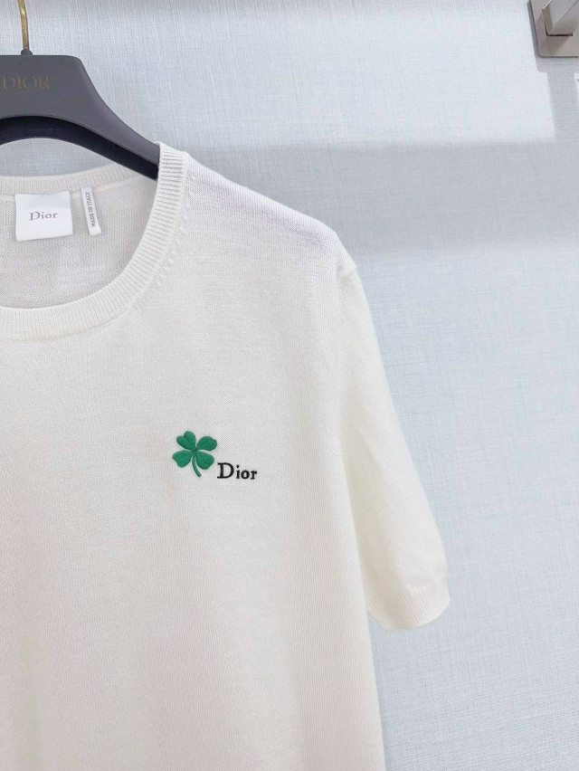 Женская футболка белая купить в Интернет-магазине Садовод База - цена 13000 руб Садовод интернет-каталог