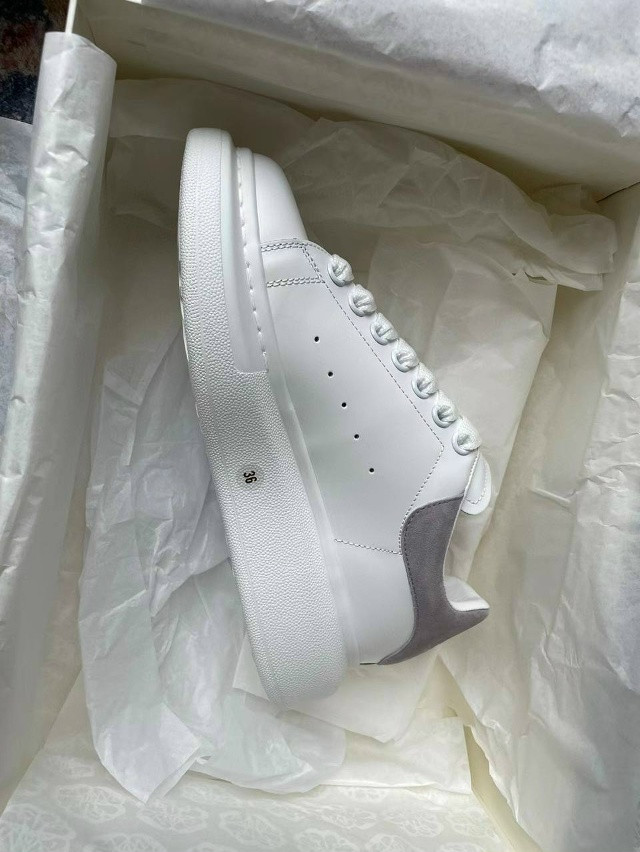 Кроссовки женские белые купить в Интернет-магазине Садовод База - цена 14500 руб Садовод интернет-каталог