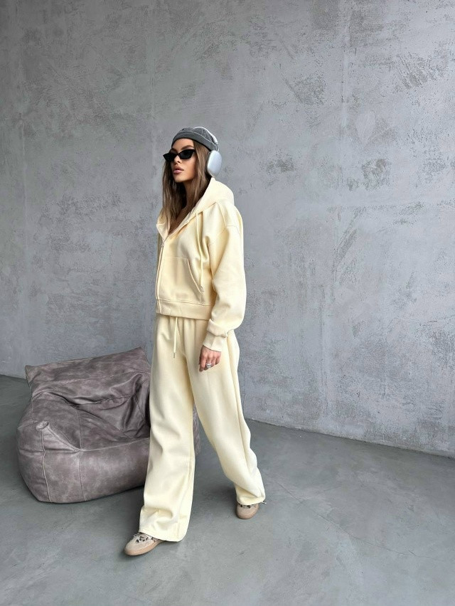 Спортивный женский костюм желтый купить в Интернет-магазине Садовод База - цена 2900 руб Садовод интернет-каталог