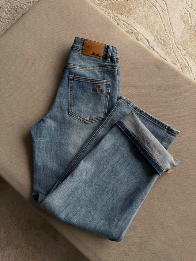 Джинсы синие купить в Интернет-магазине Садовод База - цена 4000 руб Садовод интернет-каталог