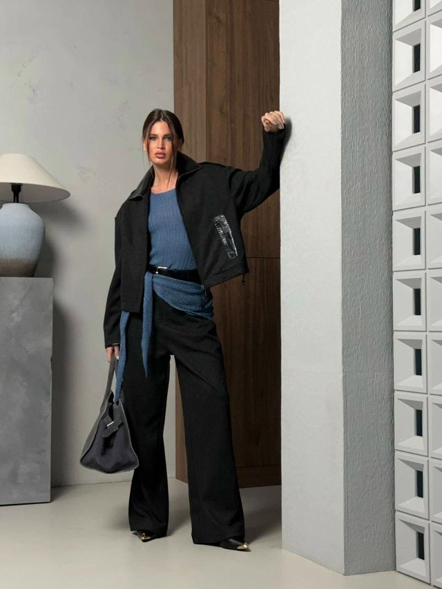 Женский костюм черный