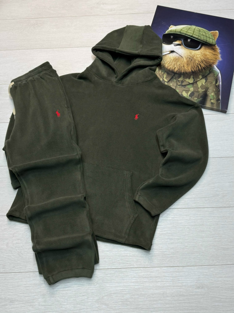 Мужской костюм хаки