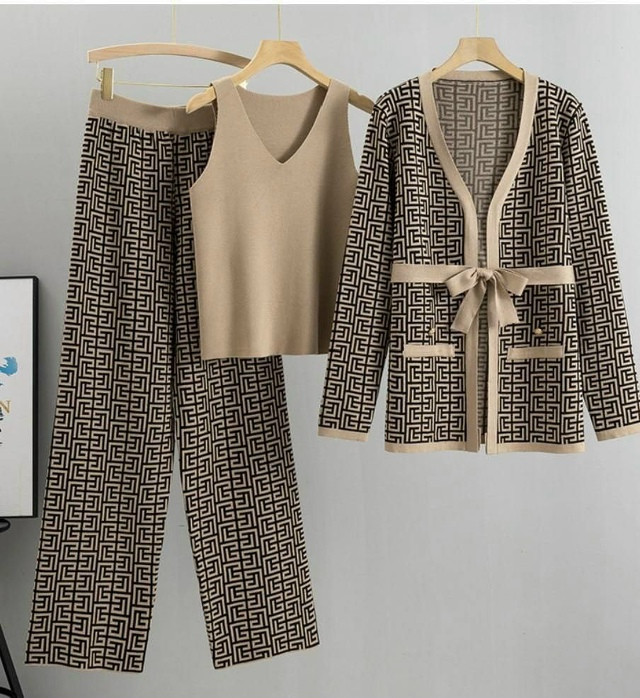 Женский костюм коричневый купить в Интернет-магазине Садовод База - цена 2150 руб Садовод интернет-каталог