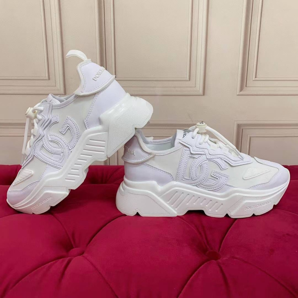 Кроссовки женские белые купить в Интернет-магазине Садовод База - цена 7500 руб Садовод интернет-каталог