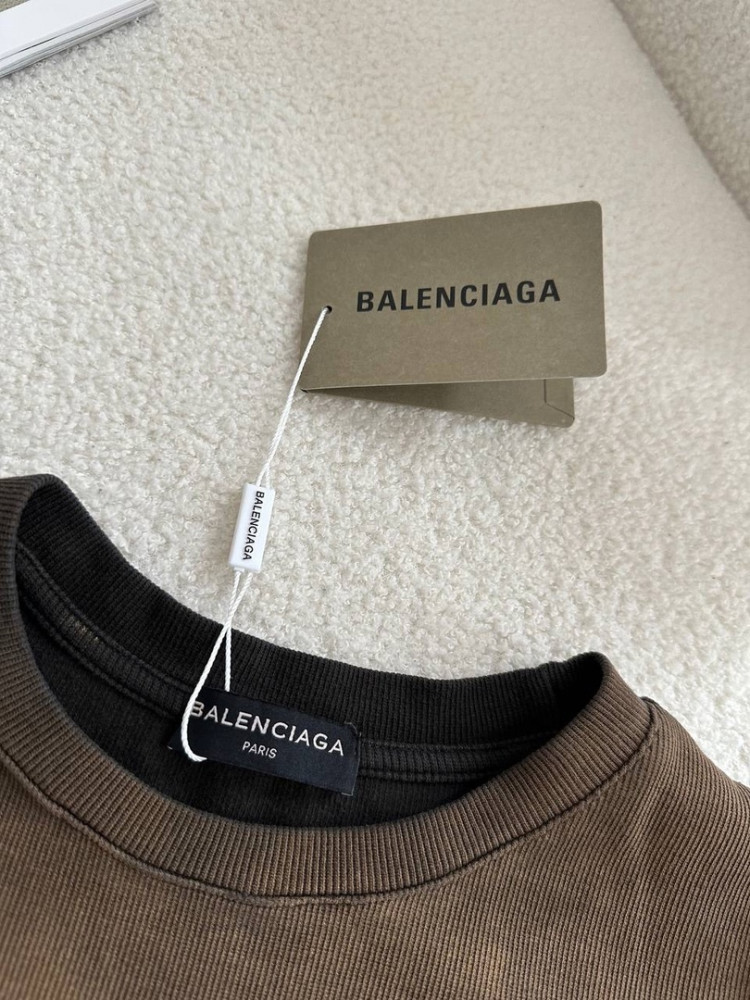 ⚜️ Классная футболочка Balenciaga купить в Интернет-магазине Садовод База - цена 1600 руб Садовод интернет-каталог