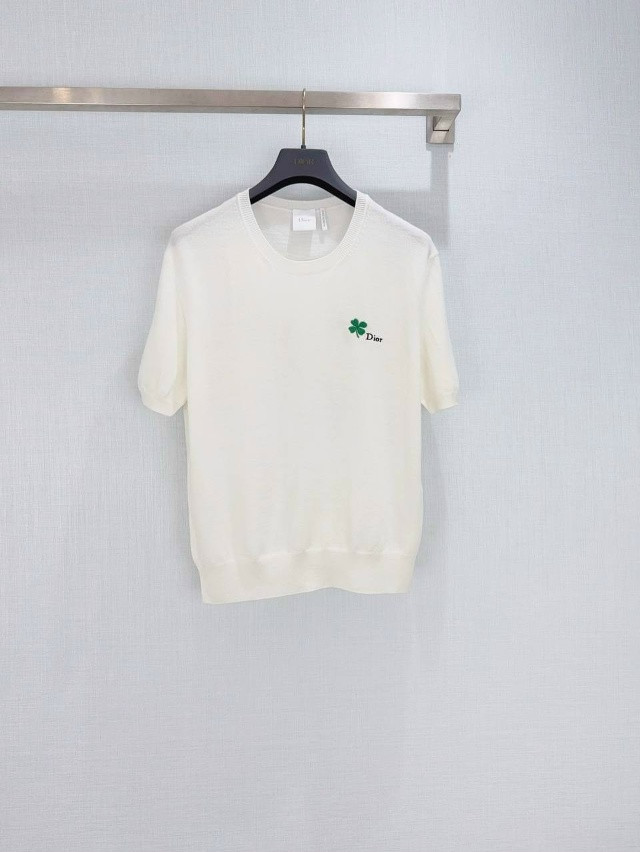 Женская футболка белая купить в Интернет-магазине Садовод База - цена 13000 руб Садовод интернет-каталог