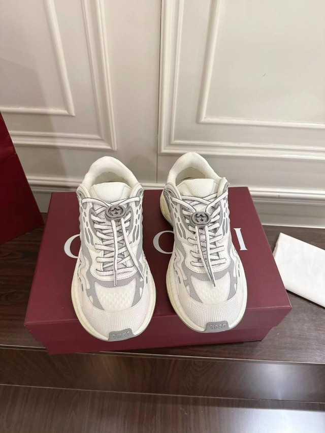 Кроссовки женские белые купить в Интернет-магазине Садовод База - цена 19500 руб Садовод интернет-каталог