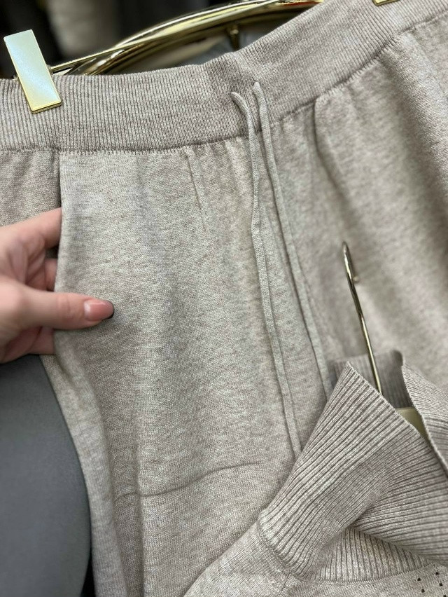 Женский костюм бежевый купить в Интернет-магазине Садовод База - цена 3550 руб Садовод интернет-каталог