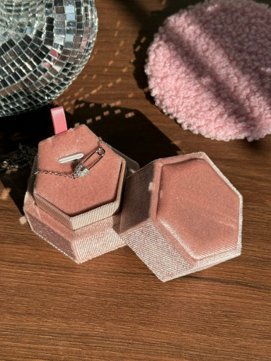 Премиальная коробочка для украшений из розового бархата 🕊️ САДОВОД официальный интернет-каталог