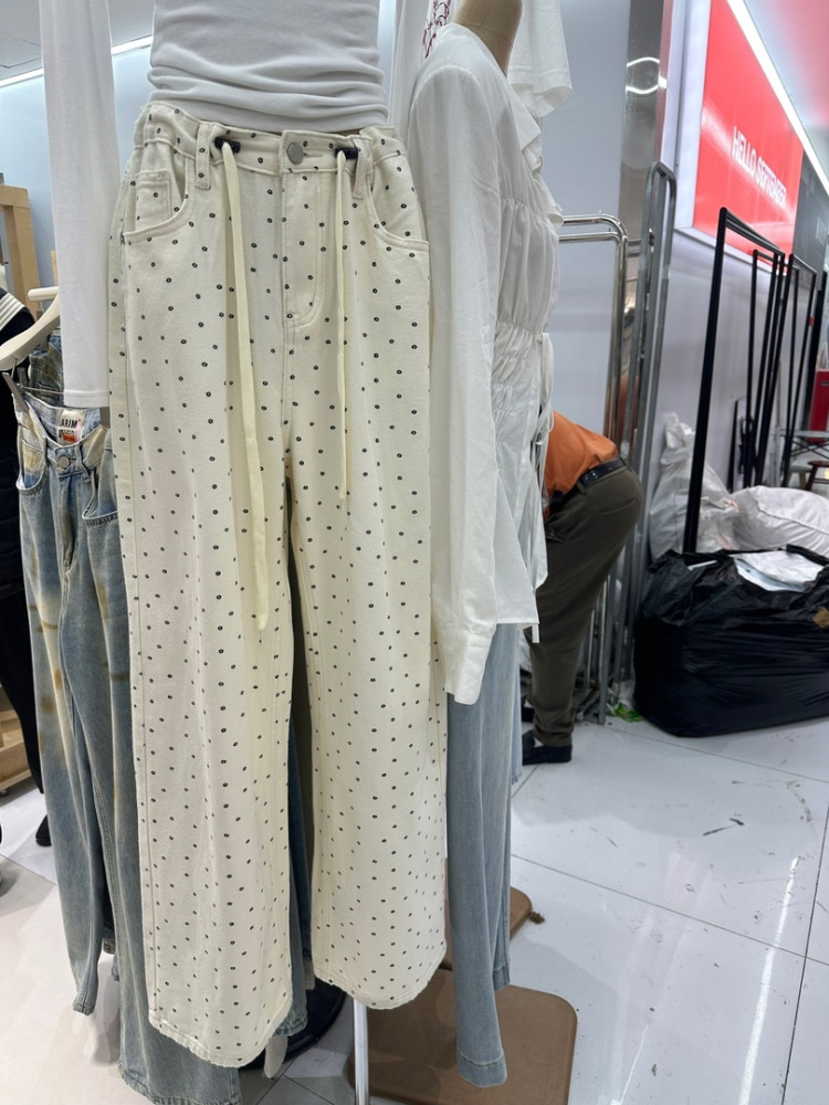джинсы белые купить в Интернет-магазине Садовод База - цена 2200 руб Садовод интернет-каталог