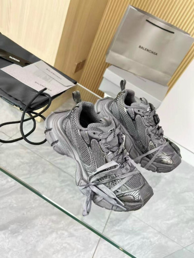 Кроссовки САДОВОД официальный интернет-каталог