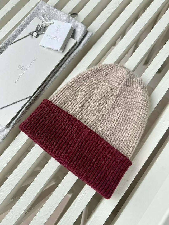 Шапка купить в Интернет-магазине Садовод База - цена 12000 руб Садовод интернет-каталог