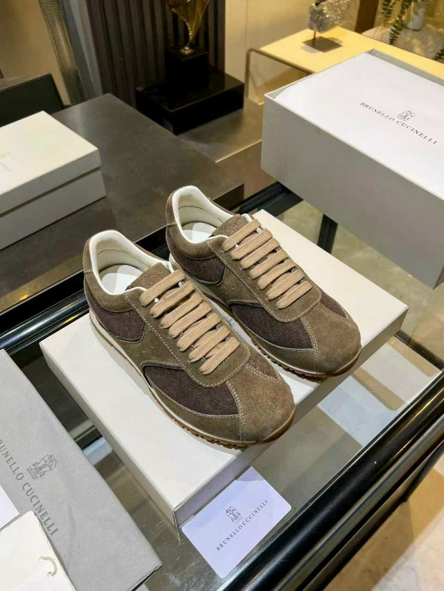 кроссовки бежевые купить в Интернет-магазине Садовод База - цена 12000 руб Садовод интернет-каталог