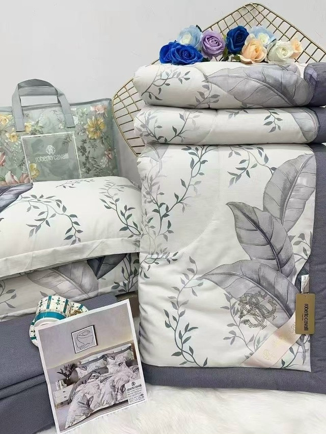 Семейные Комплекты постельного белья с одеялом купить в Интернет-магазине Садовод База - цена 4200 руб Садовод интернет-каталог