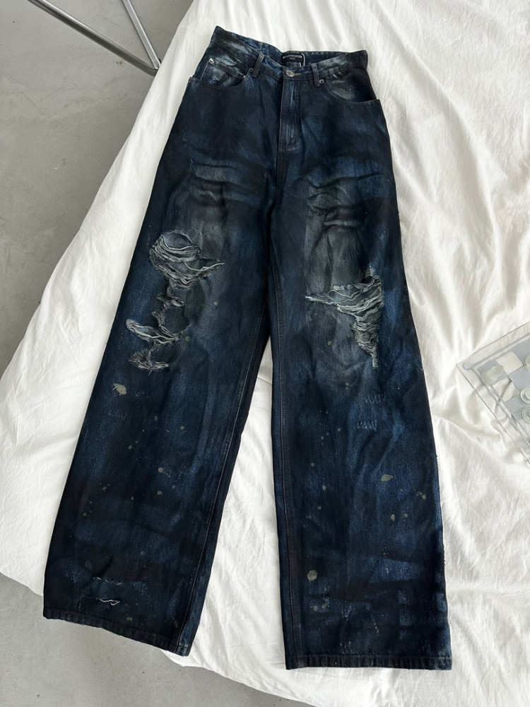⚜️ Трендовые джинсы с потертостями Balenciaga купить в Интернет-магазине Садовод База - цена 3500 руб Садовод интернет-каталог