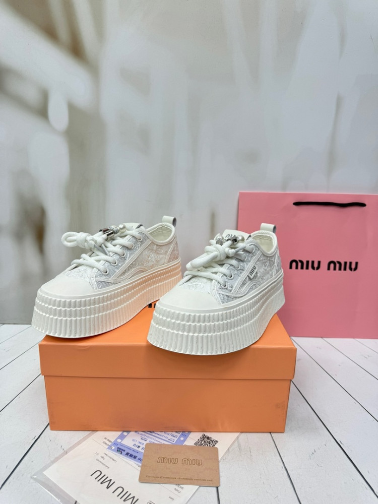 😍КЕДЫ  MIU MIU😍 купить в Интернет-магазине Садовод База - цена 4000 руб Садовод интернет-каталог