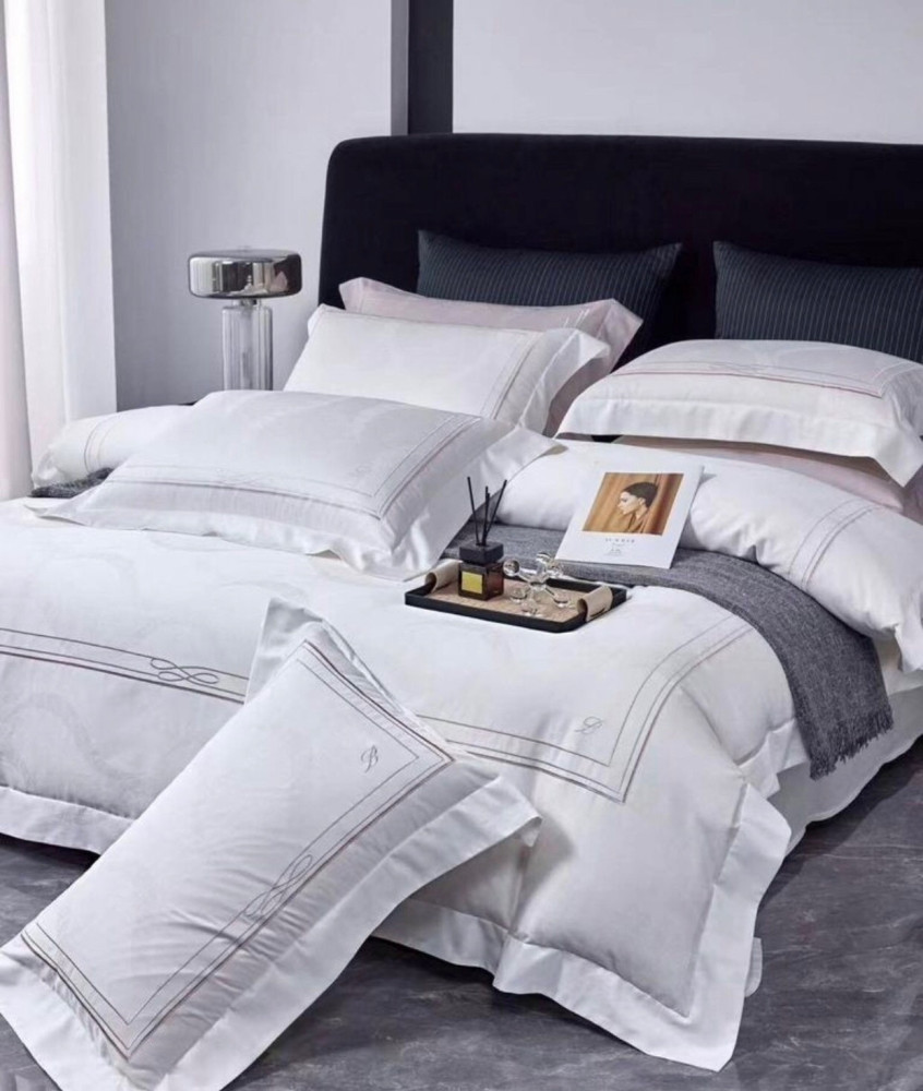 Премиальное качественное постельное белье с вышивкой, в подарочной коробке купить в Интернет-магазине Садовод База - цена 7800 руб Садовод интернет-каталог