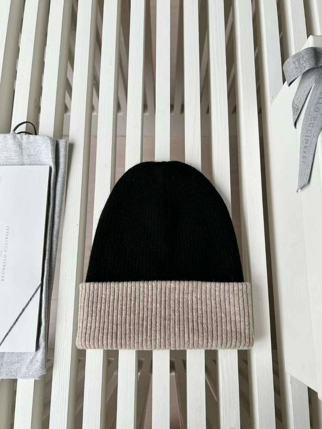 Шапка купить в Интернет-магазине Садовод База - цена 12000 руб Садовод интернет-каталог