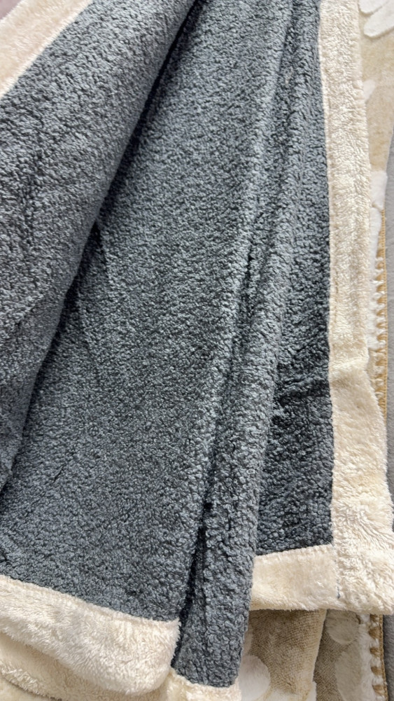 Плед двухсторонний купить в Интернет-магазине Садовод База - цена 2400 руб Садовод интернет-каталог